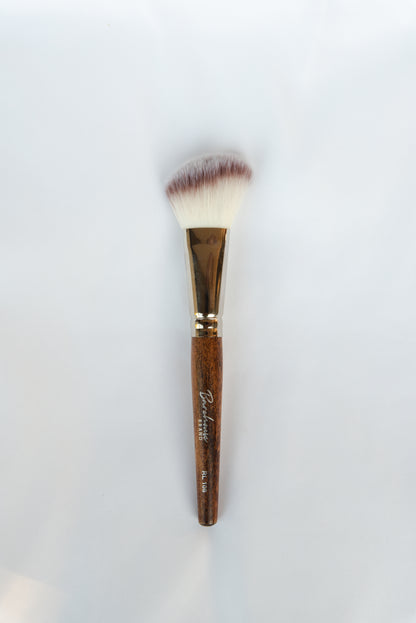 Cruelty-free Makeup Brushes | The Revival Collection